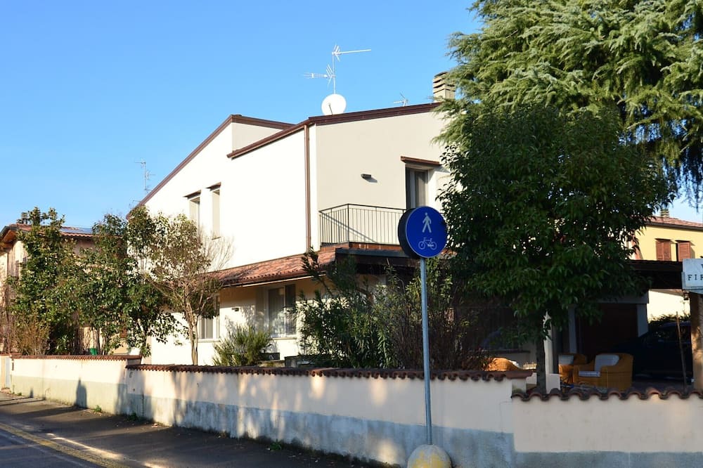 Photo of Outdoor in Vignola