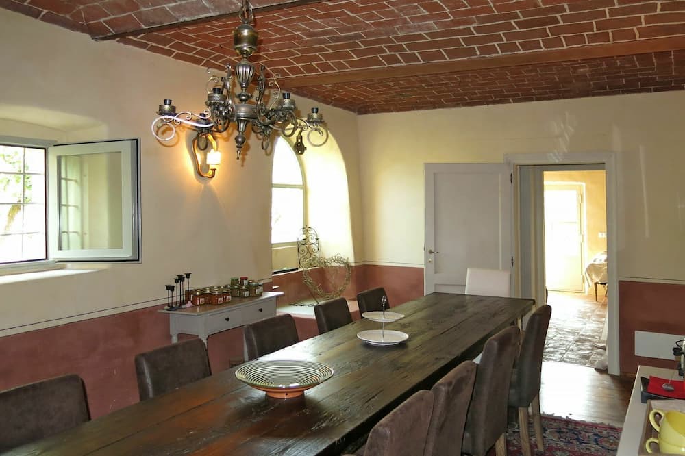Photo of Bedroom in Alfiano Natta