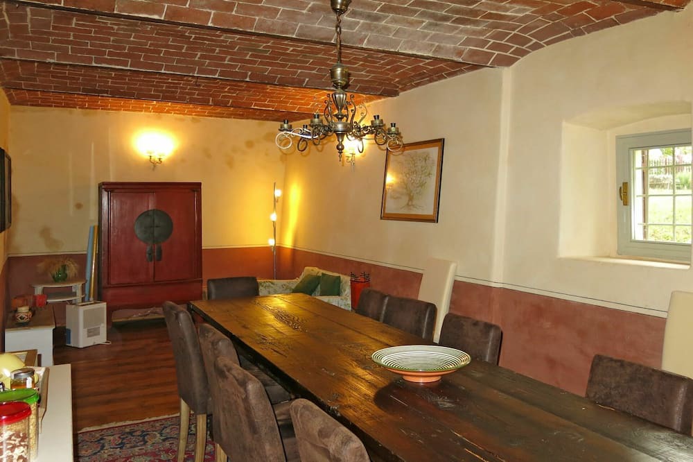 Photo of Bedroom in Alfiano Natta