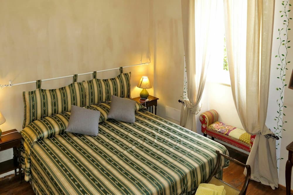 Photo of Bedroom in Alfiano Natta
