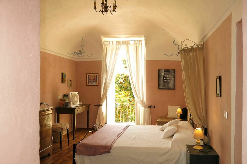 Photo of Bedroom in Alfiano Natta