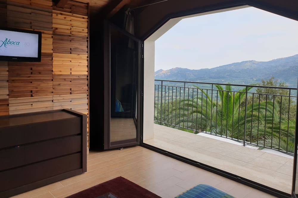 Photo of Bedroom in Mitogio