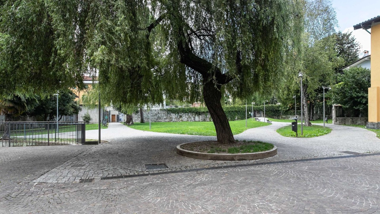 Photo of Outdoor in Intra