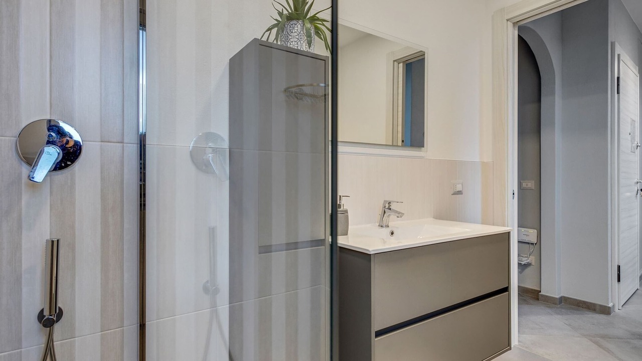 Photo of Bathroom in Intra