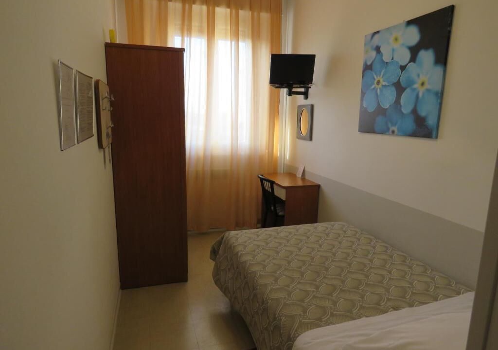 Photo of Bedroom in Forli