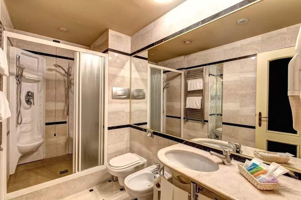 Photo of Bathroom in Piotello