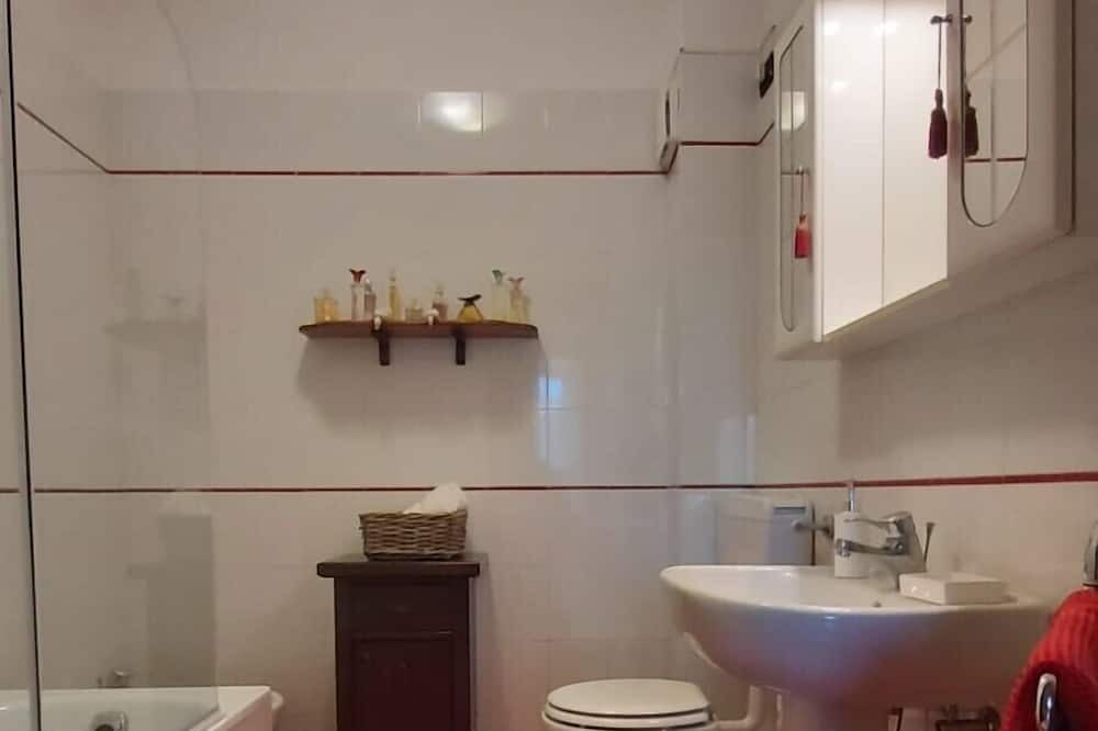 Photo of Bathroom in Moncalvo