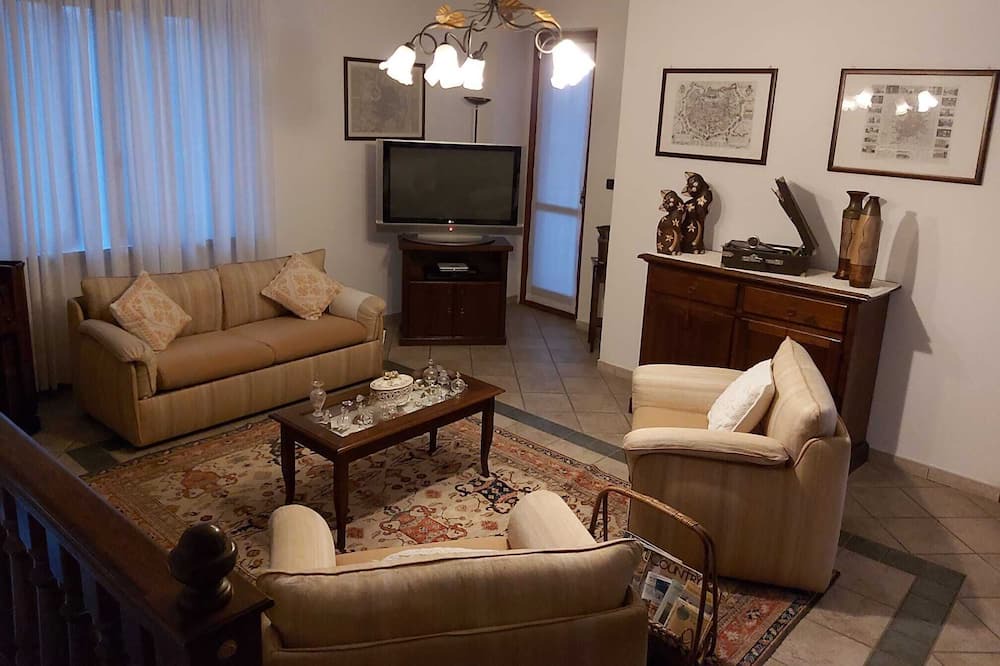 Photo of Livingroom in Moncalvo