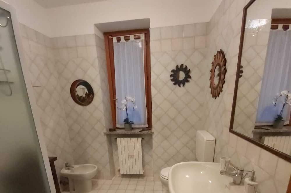 Photo of Bathroom in Moncalvo