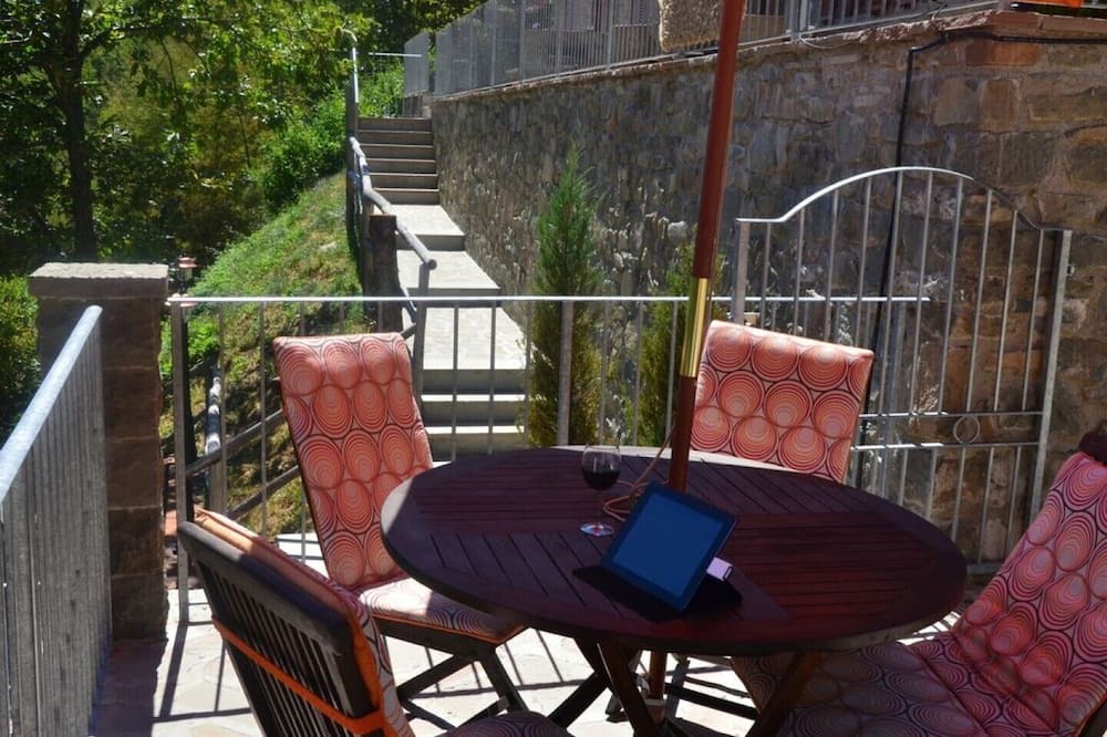 Photo of Patio Balcony in Barga