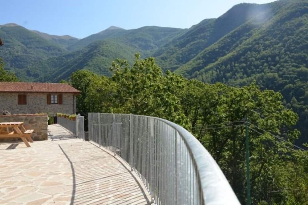 Photo of Patio Balcony in Barga