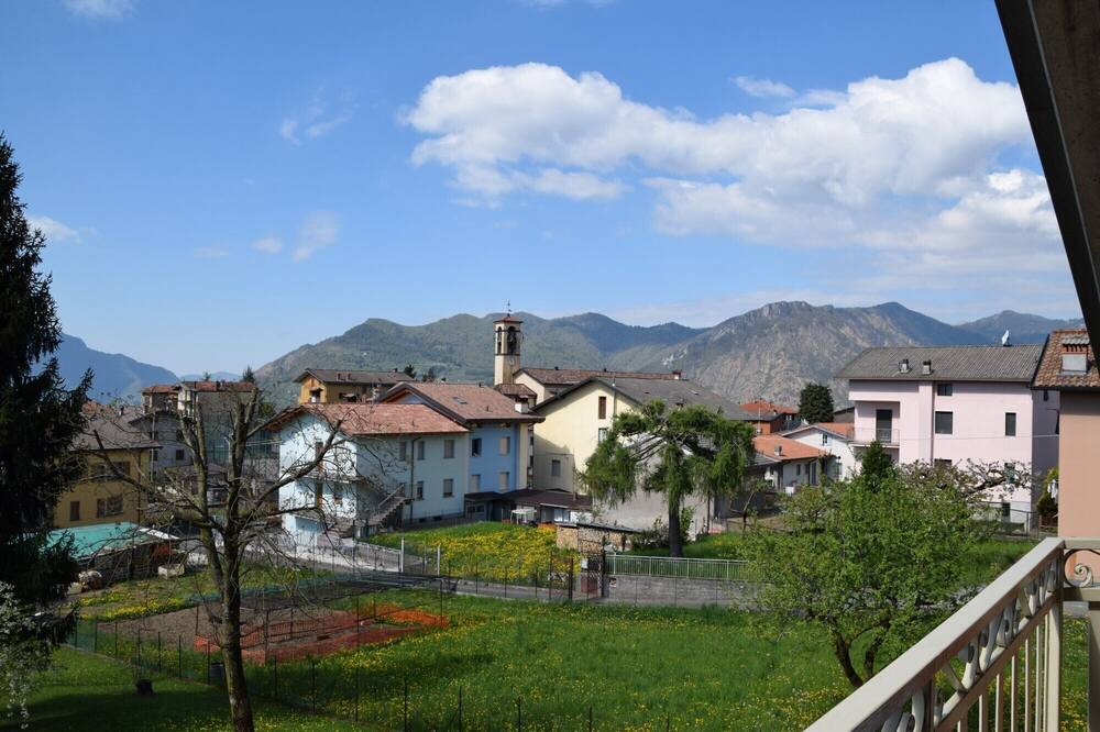 Photo of Outdoor in Bossico