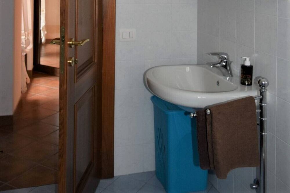 Photo of Bathroom in Bossico