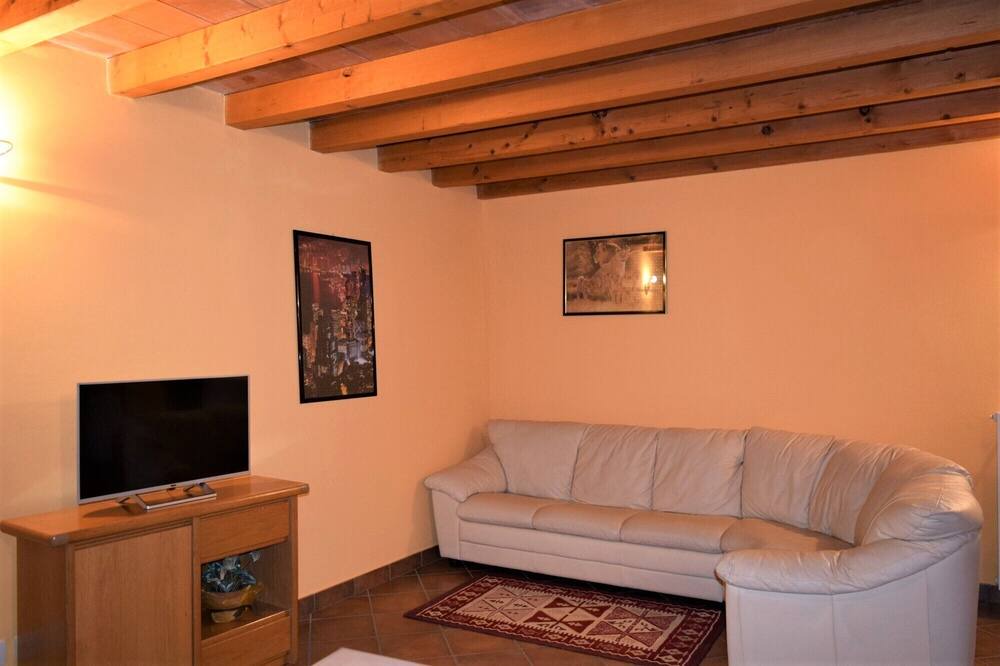 Photo of Livingroom in Bossico