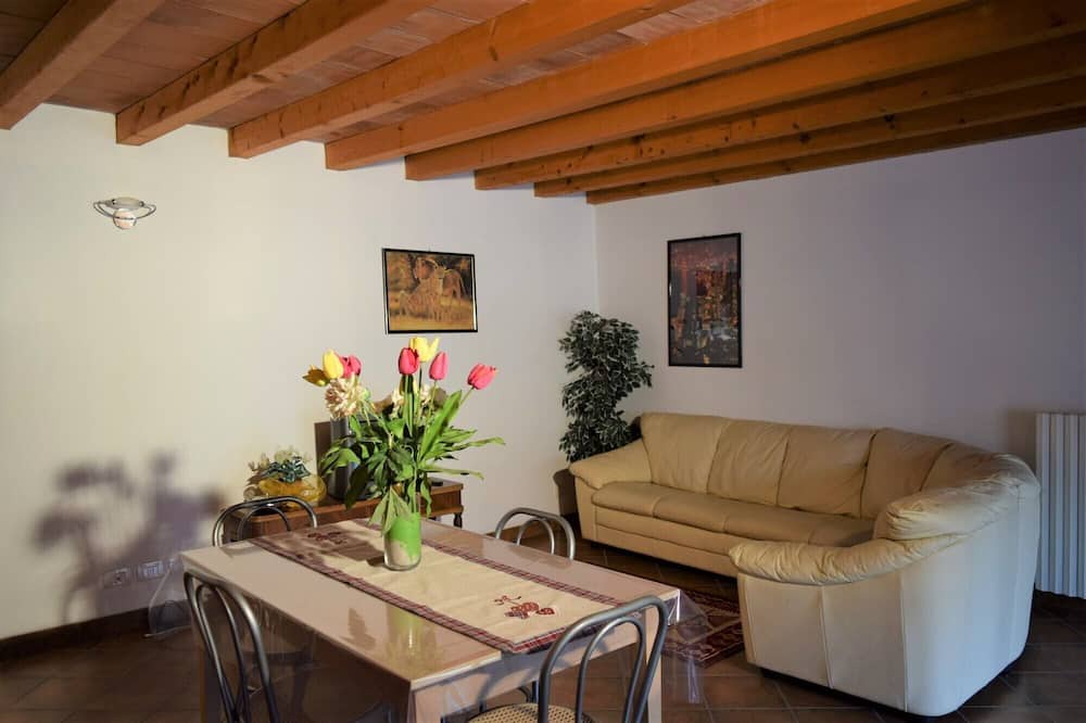 Photo of Livingroom in Bossico