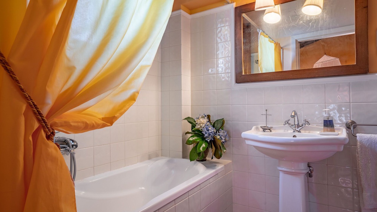 Photo of Bathroom in San Gimignano