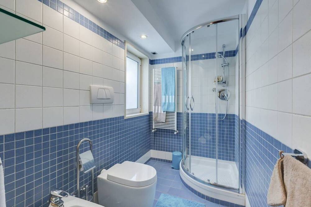 Photo of Bathroom in Quartiere XXVIII Monte Sacro Alto