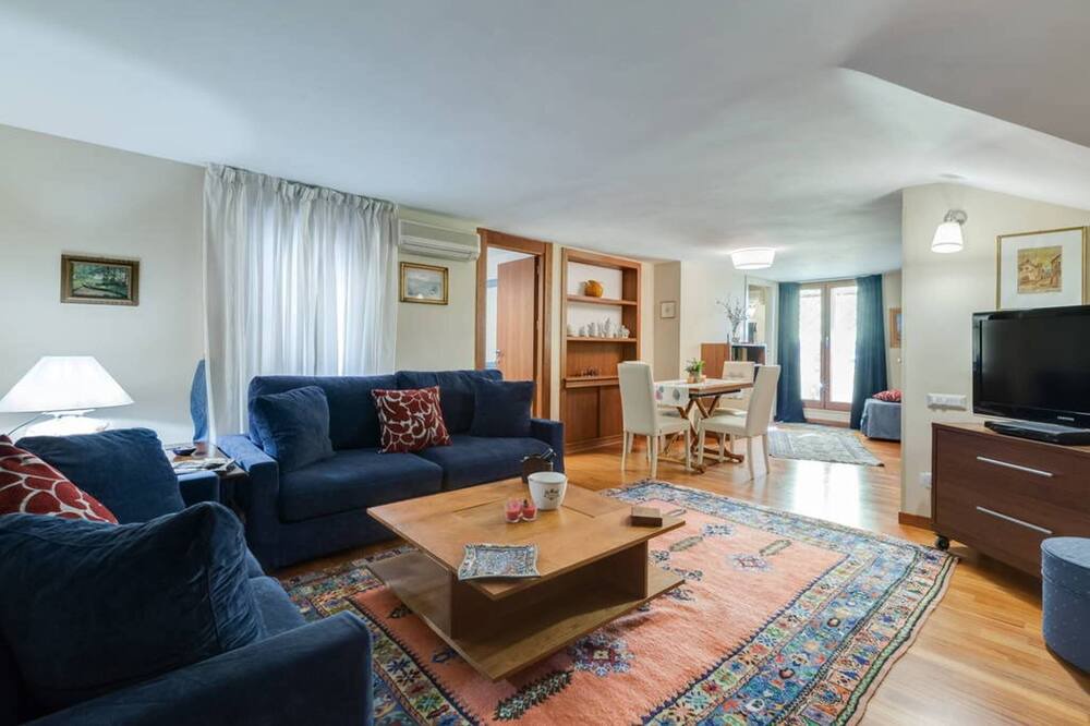 Photo of Livingroom in Quartiere XXVIII Monte Sacro Alto