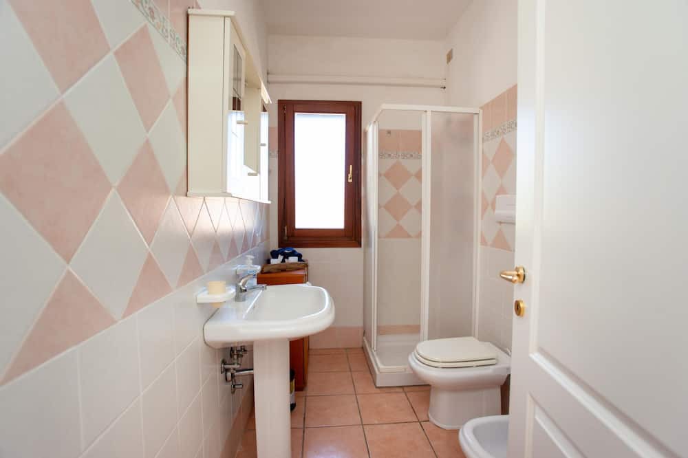 Photo of Bathroom in Buddittogliu Straulas