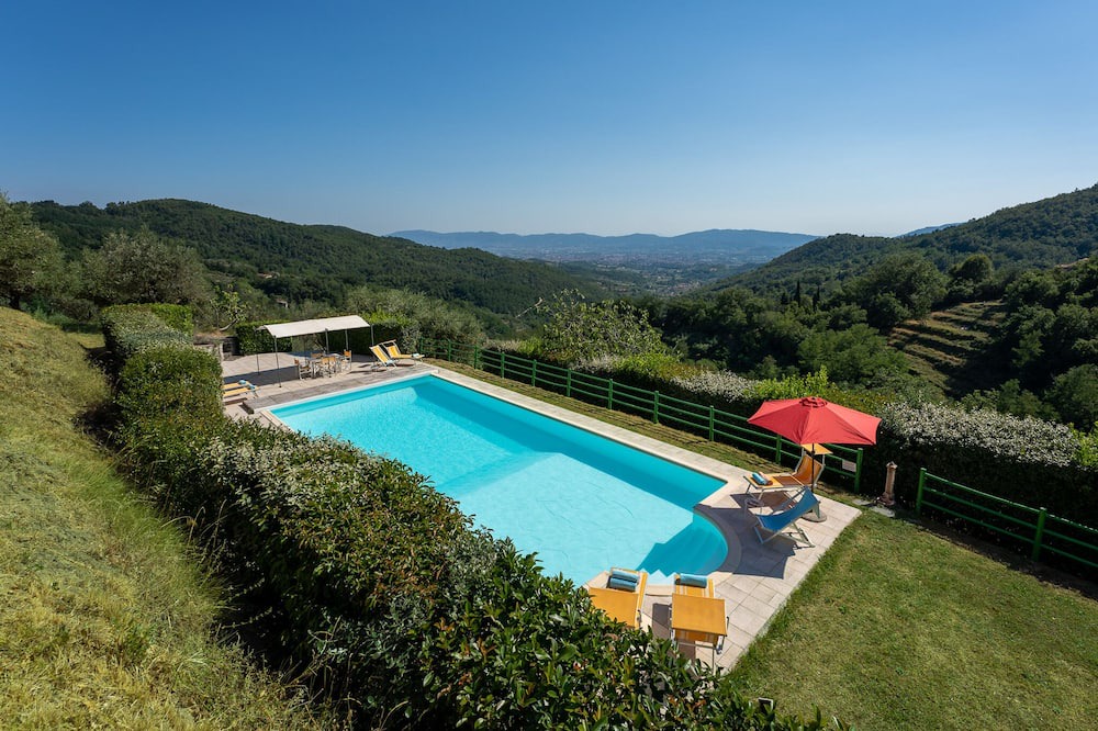 Photo of Outdoor in Saturnana