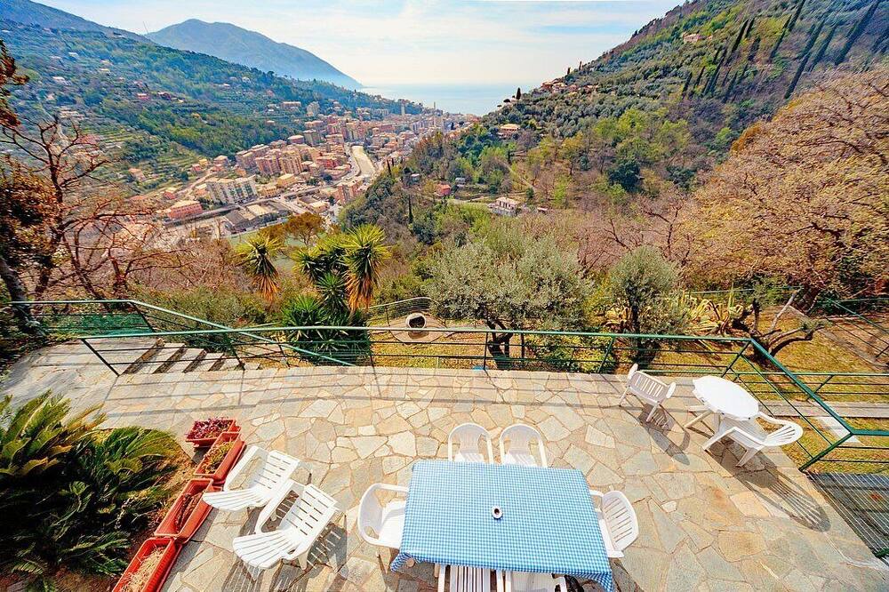 Photo of Patio Balcony in Recco