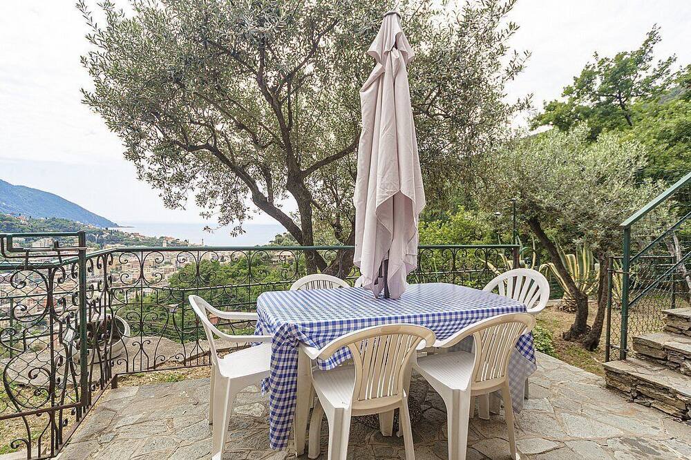 Photo of Patio Balcony in Recco