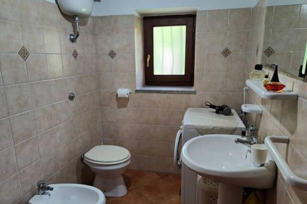 Photo of Bathroom in Casal Velino