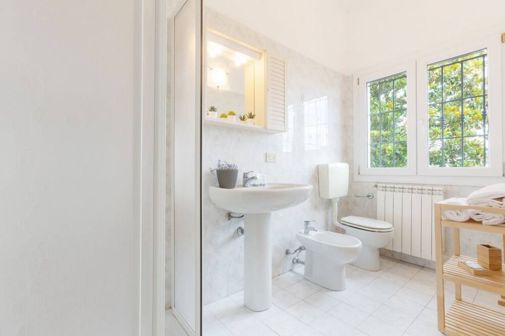 Photo of Bathroom in Monestirolo