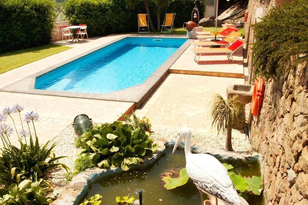 Photo of Outdoor in Mitogio