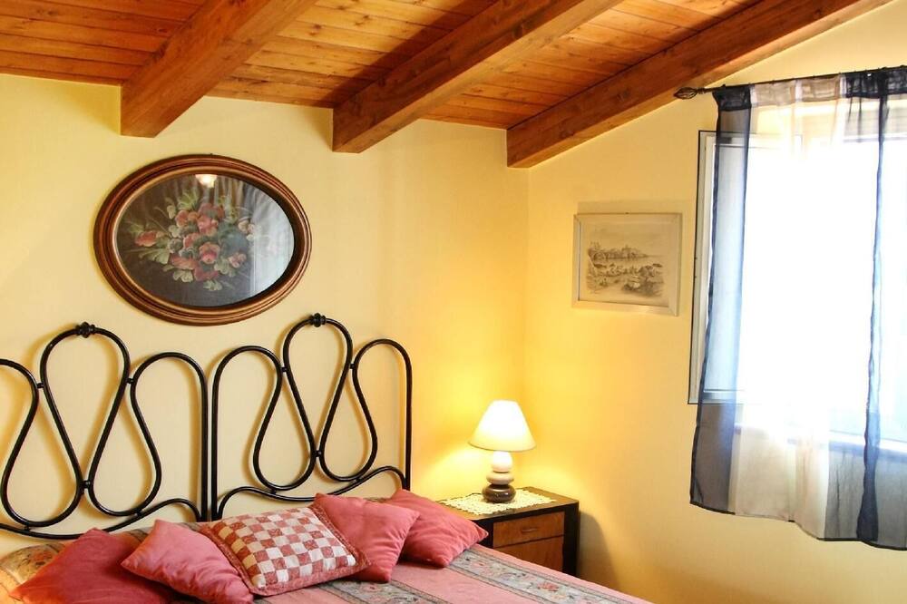 Photo of Bedroom in Mitogio