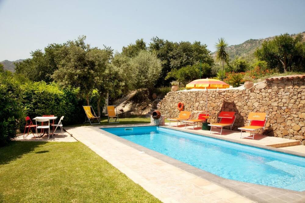 Photo of Outdoor in Mitogio