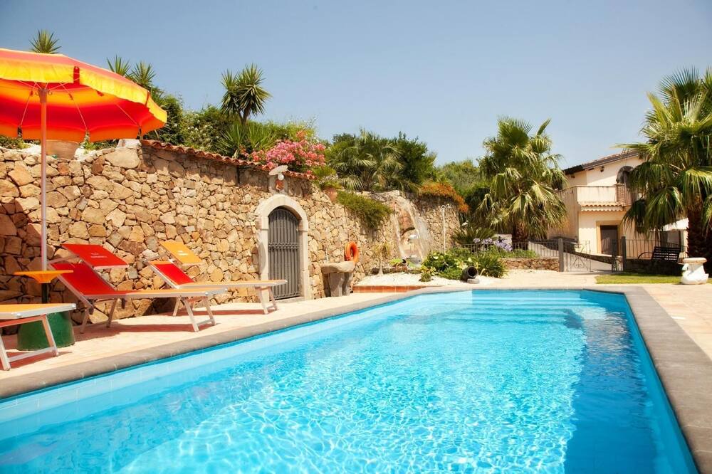 Photo of Outdoor in Mitogio