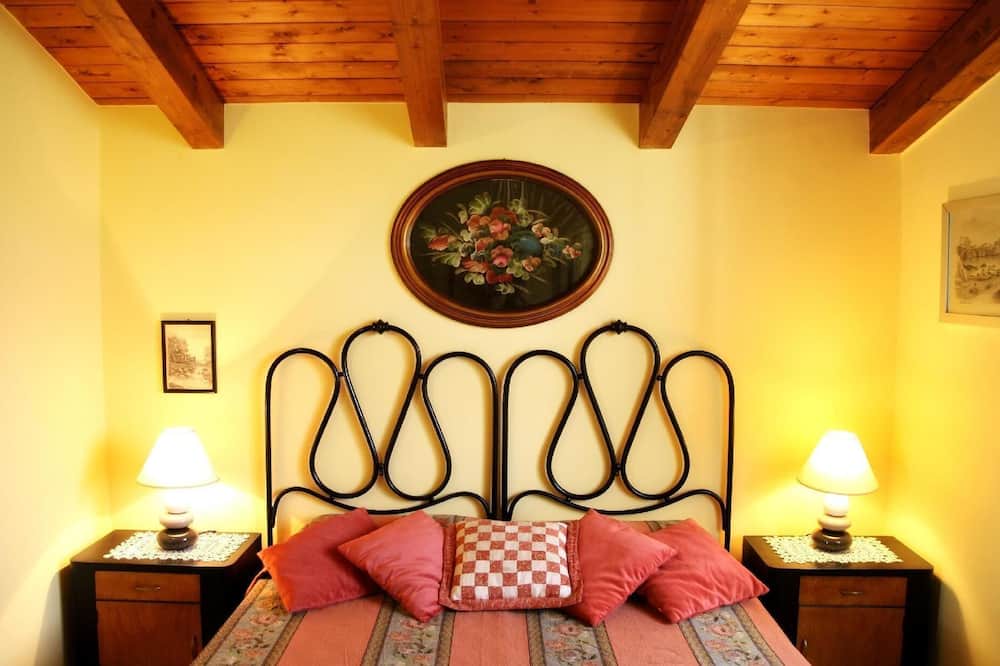Photo of Bedroom in Mitogio