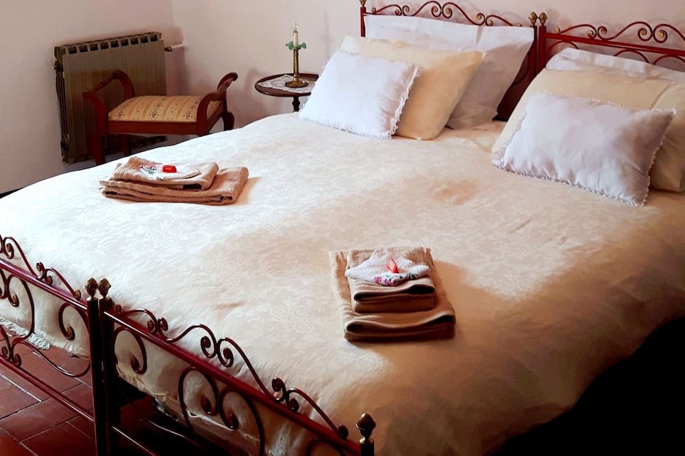 Photo of Bedroom in Savigno