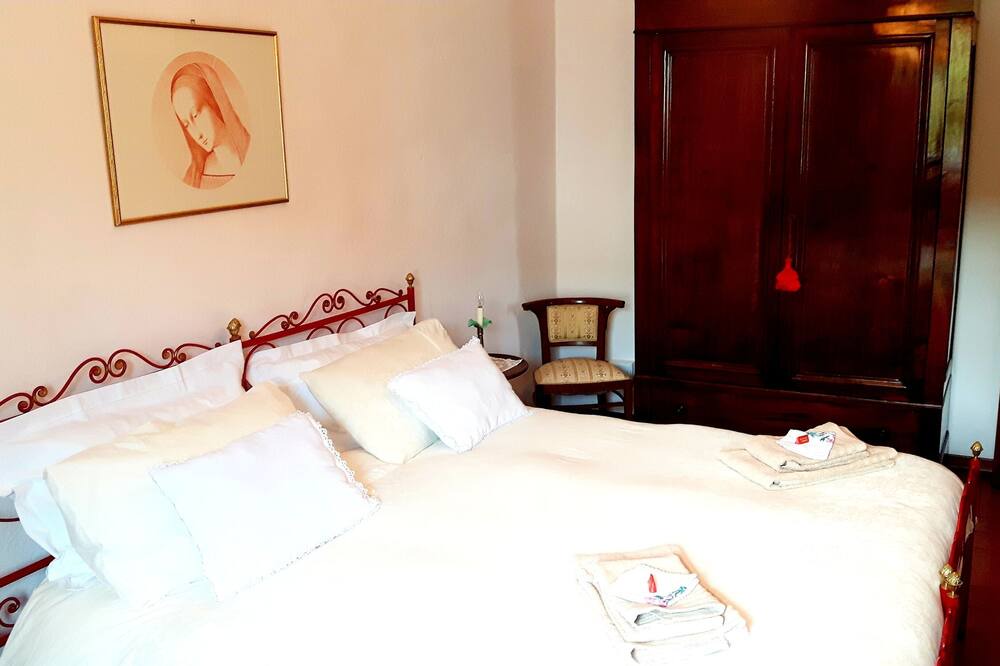 Photo of Bedroom in Savigno