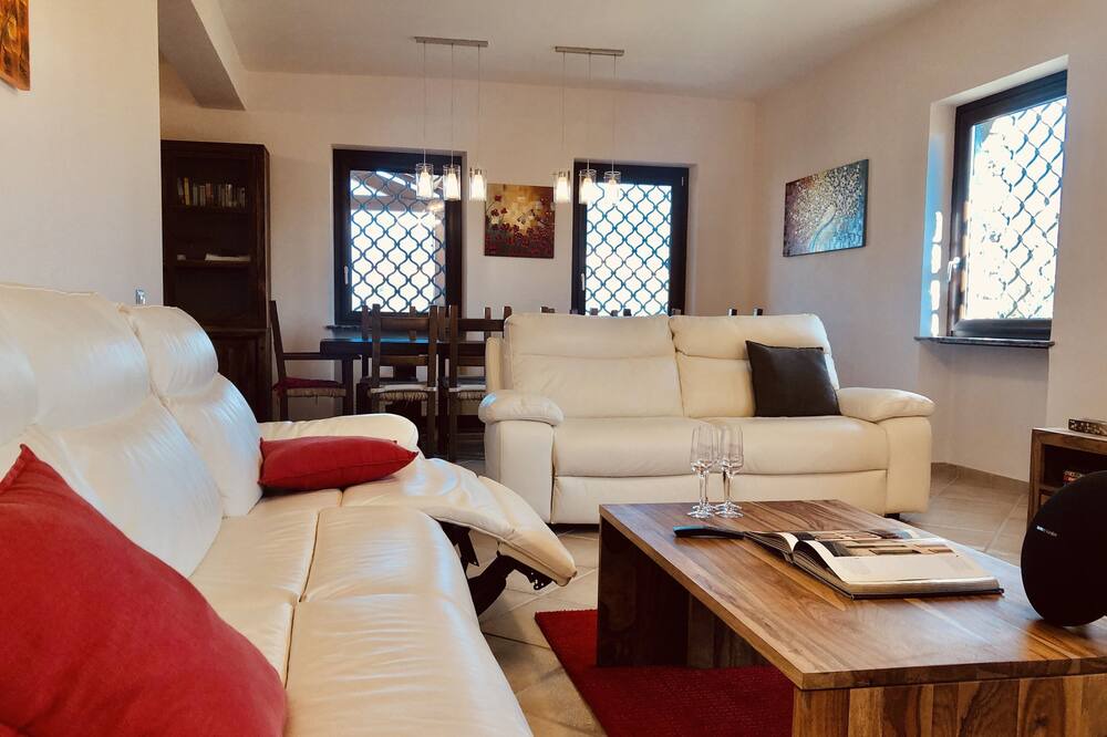 Photo of Livingroom in Palombara Sabina