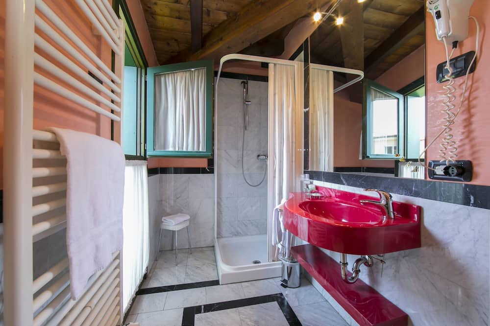 Photo of Bathroom in Ternate