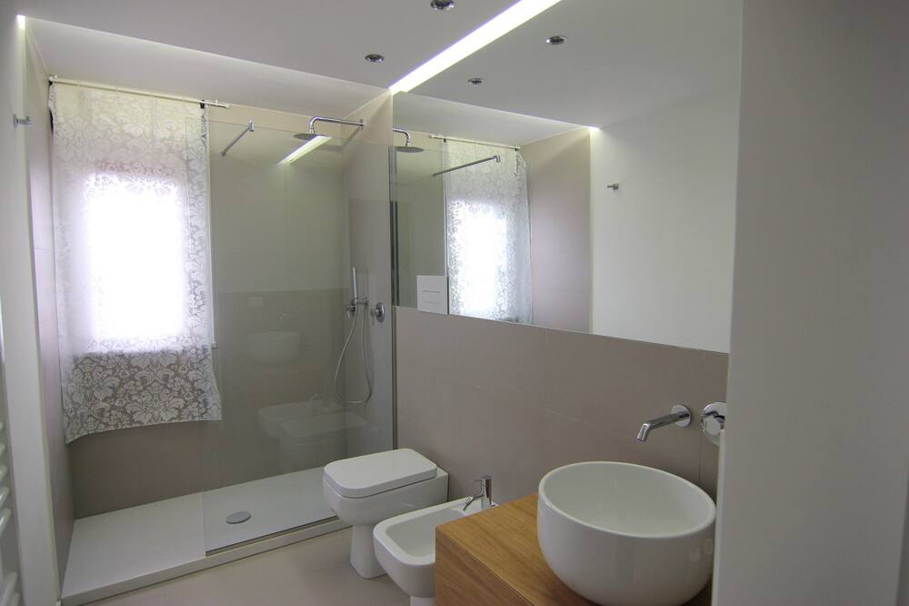 Photo of Bathroom in Palermo