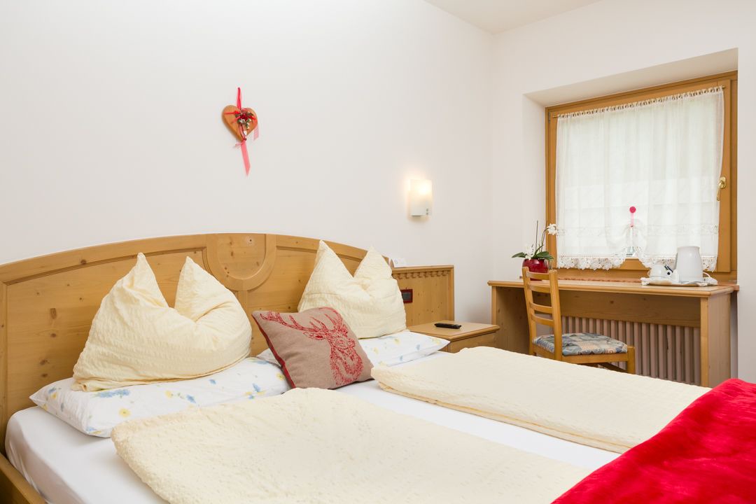 Photo of Bedroom in Pellizzano