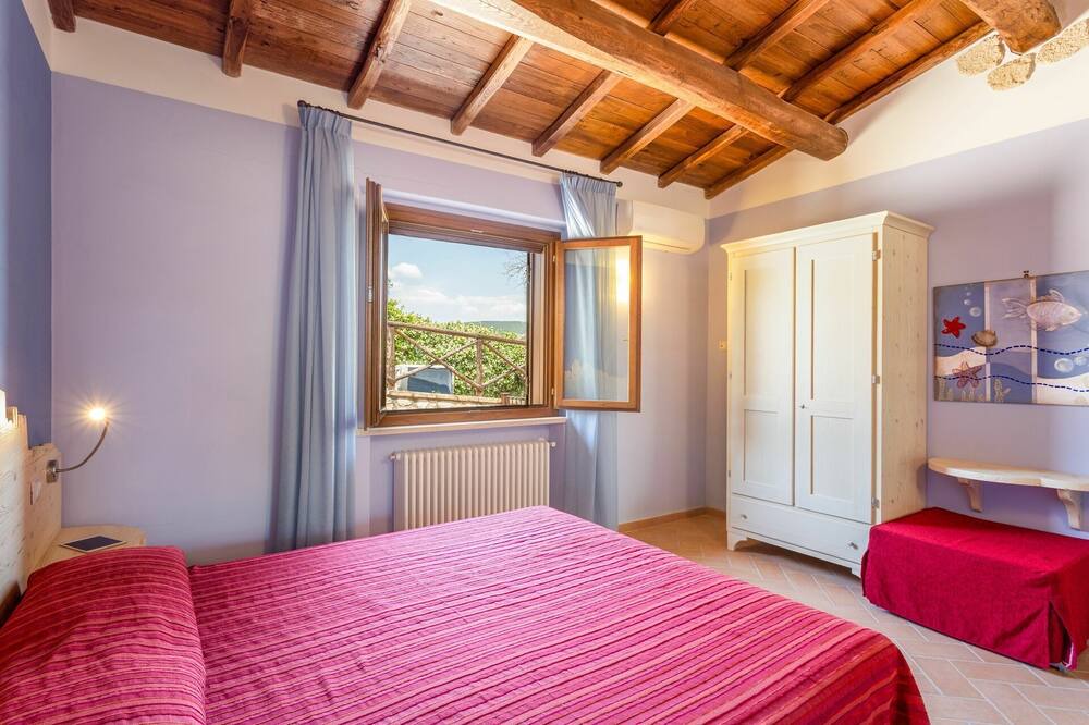 Photo of Bedroom in Montoro