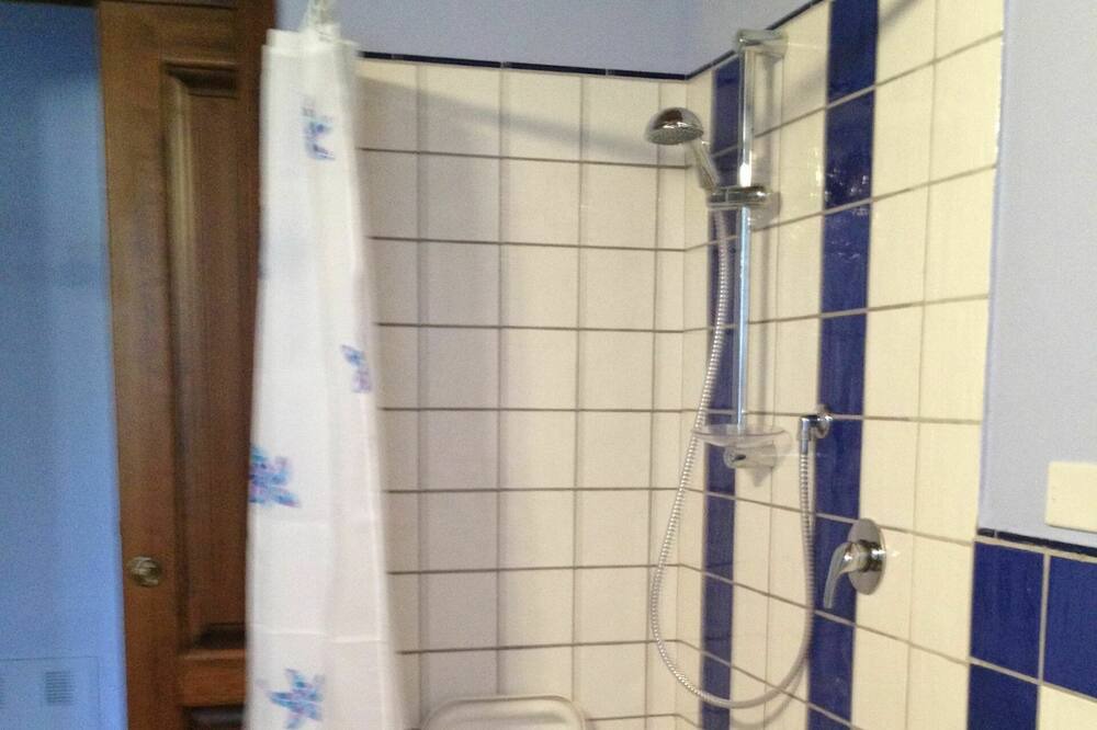 Photo of Bathroom in Montoro