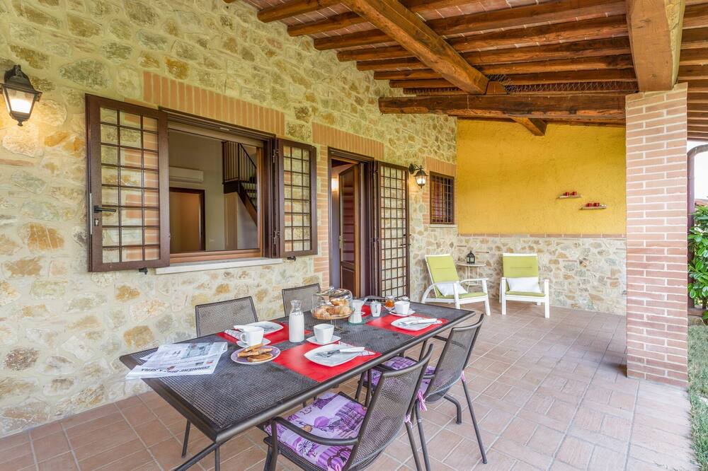 Photo of Patio Balcony in Montoro