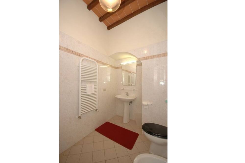 Photo of Bathroom in Dicomano