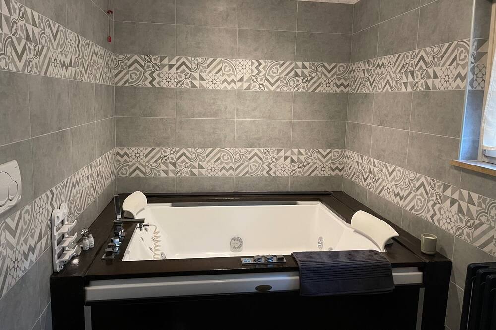 Photo of Bathroom in Soave