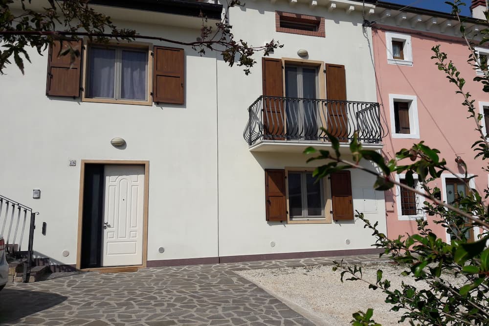 Photo of Outdoor in Soave