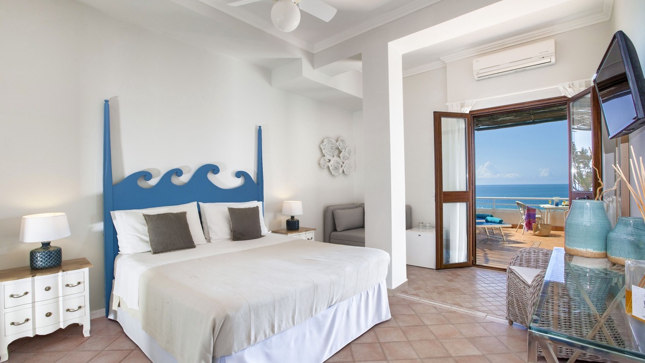 Photo of Bedroom in Ogliastro Marina