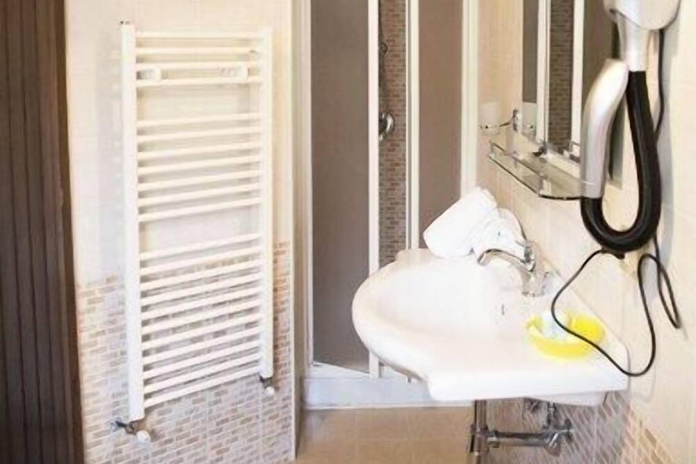 Photo of Bathroom in Cotronei