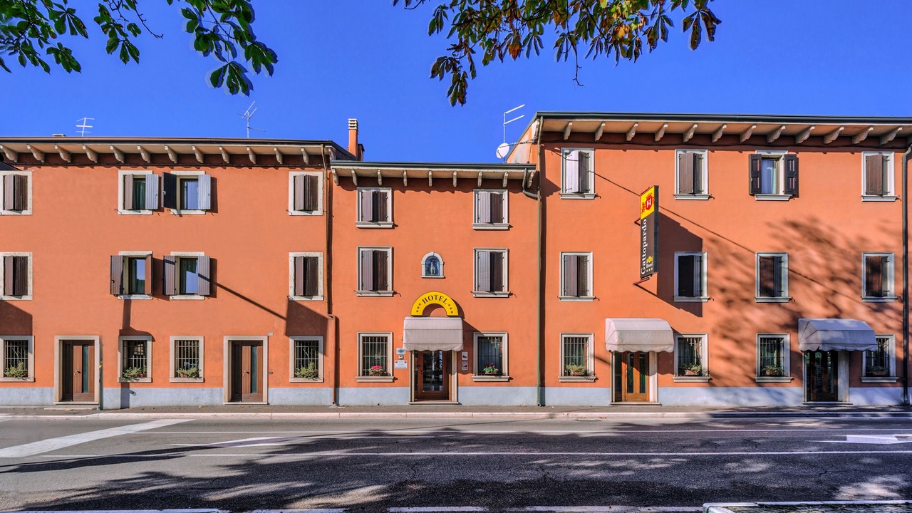 Photo of Buildings in Dossobuono