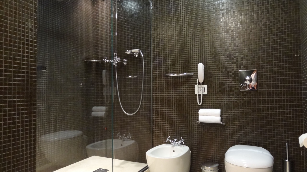 Photo of Bathroom in Peschiera del Garda City Centre