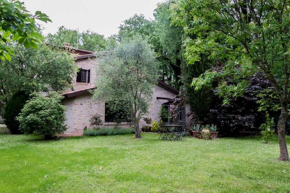 Photo of Outdoor in Rupoli